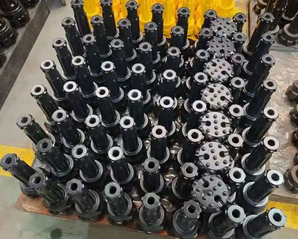 Maden ocakları ve taş ocaklarında sert kaya delmede DTH tabancası için destekleyici koşullar