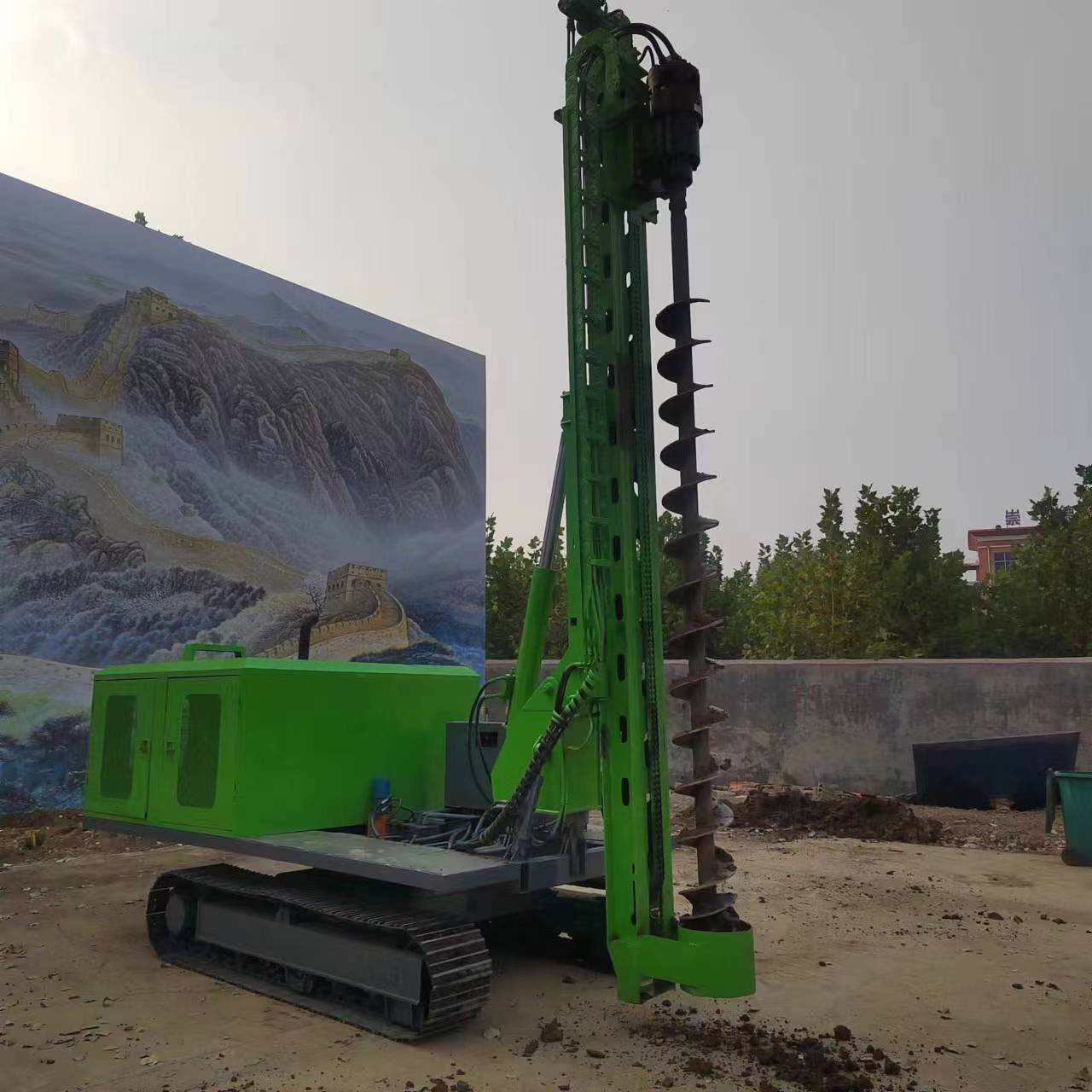 PV390R güneş enerjisi kazık temeli delme inşaatı gösterimi