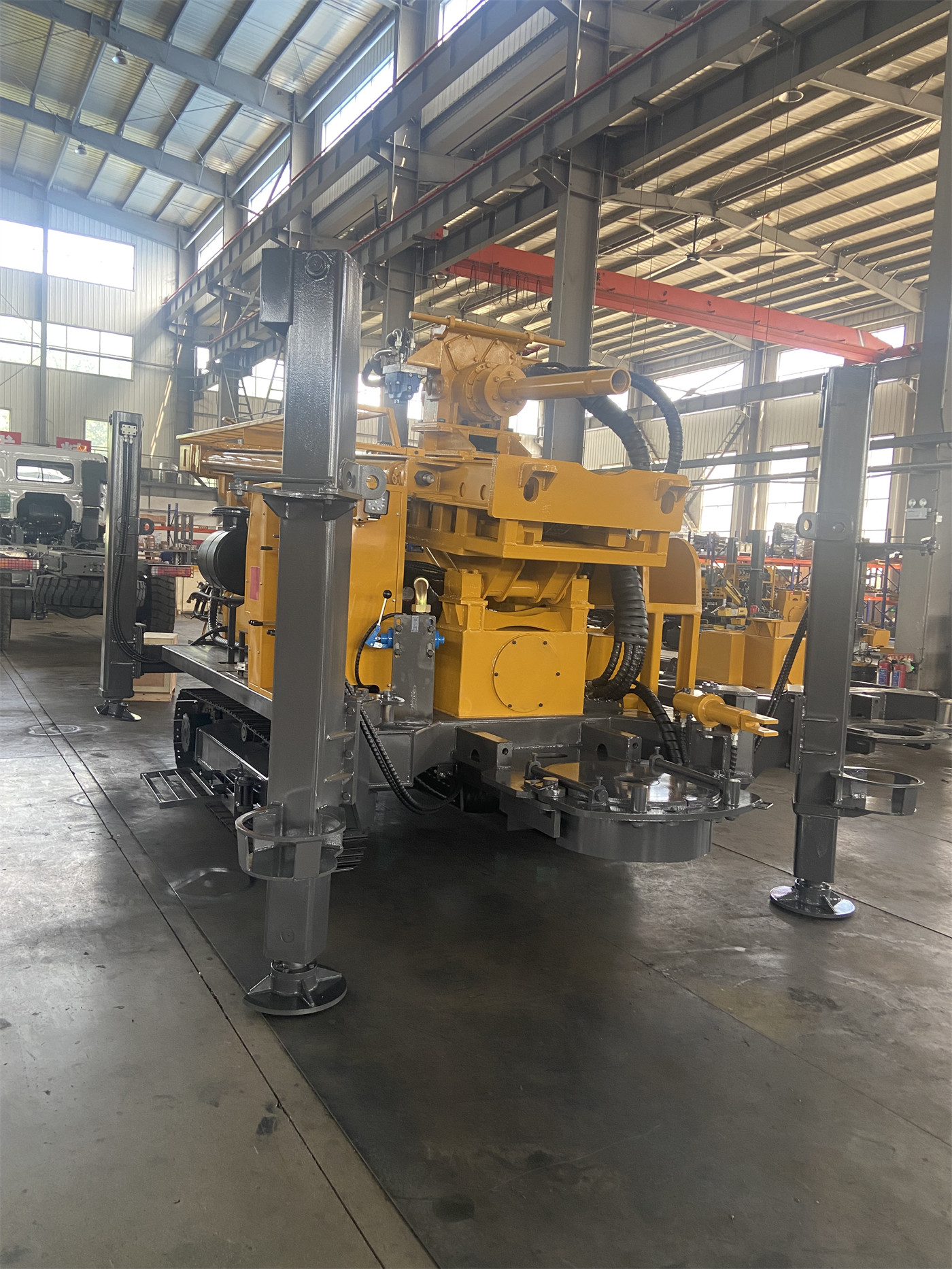 PV390H Yüksek-Alçak Paletli Güneş Enerjisi Kazık Çakma Makinesi Satın Alma: 1200 mm Palet Yüksekliği Ayarı Hangi Eğim ve Çalışma Koşullarında Gerçekten İşe Yarar?