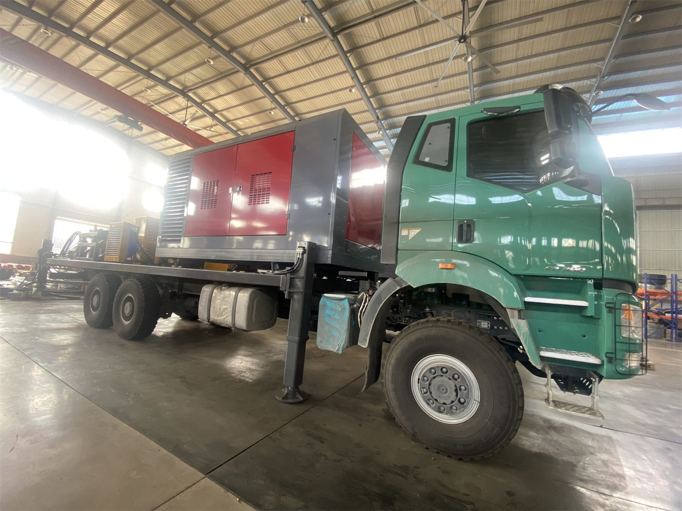 WR220SE 220 Metre Mini Paletli Su Kuyusu Sondaj Makinesi Satın Alma: Yaklaşık 4,7 Ton Gövde ve Su-Hava İki Amaçlı Kullanım İçin Dar Sahalarda İnşaattan Önce Hangi Geçiş Koşulları Doğrulanmalı?