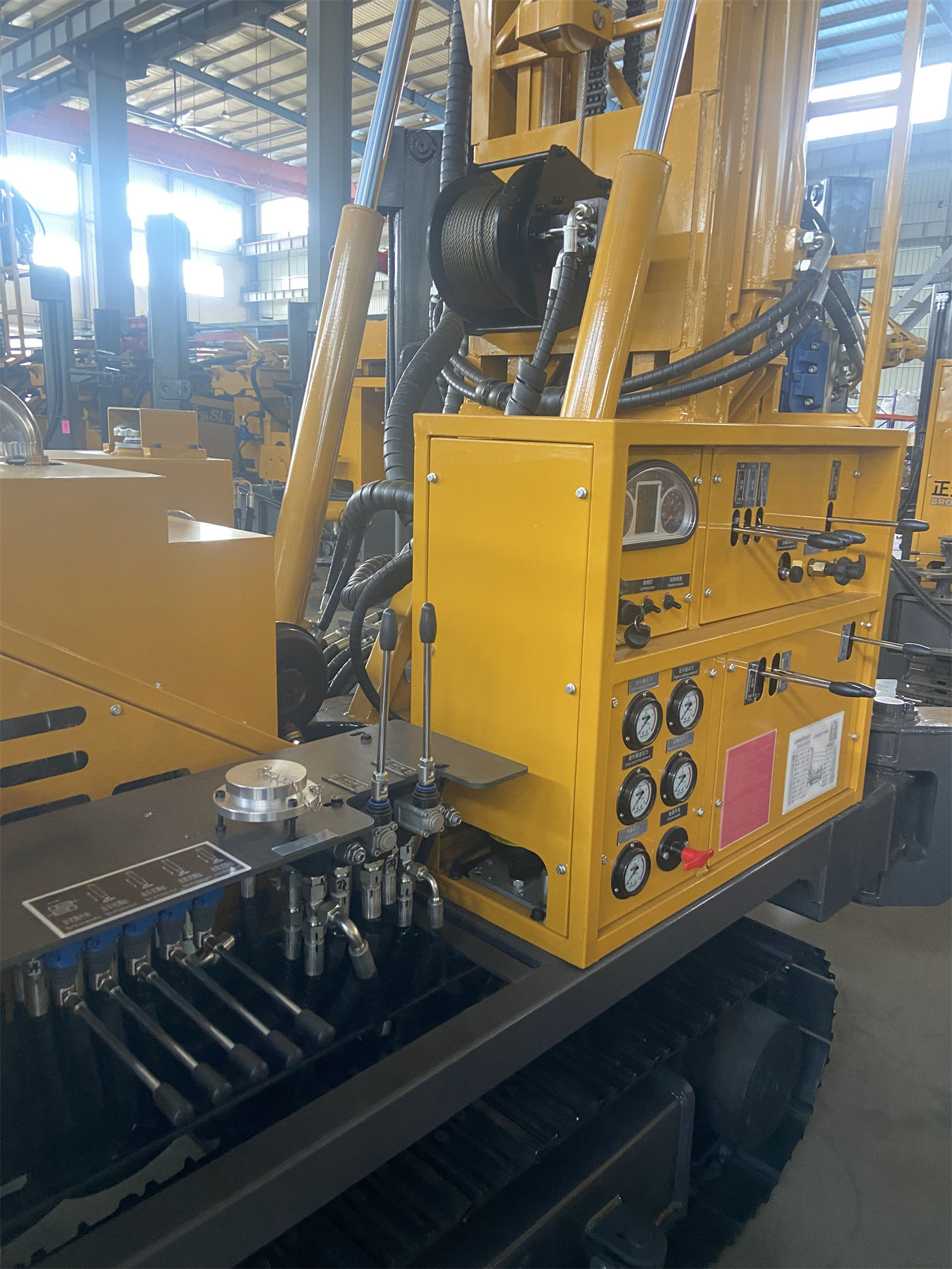 WR400QS 400 Metre Paletli Su Kuyusu Sondaj Makinesi Tedariki: 22T Kaldırma Kuvveti ve 8000/4000 N·m Çift Modlu Tork, Delik Çapı ve Kaya Formasyonuna Göre Nasıl Doğrulanır?