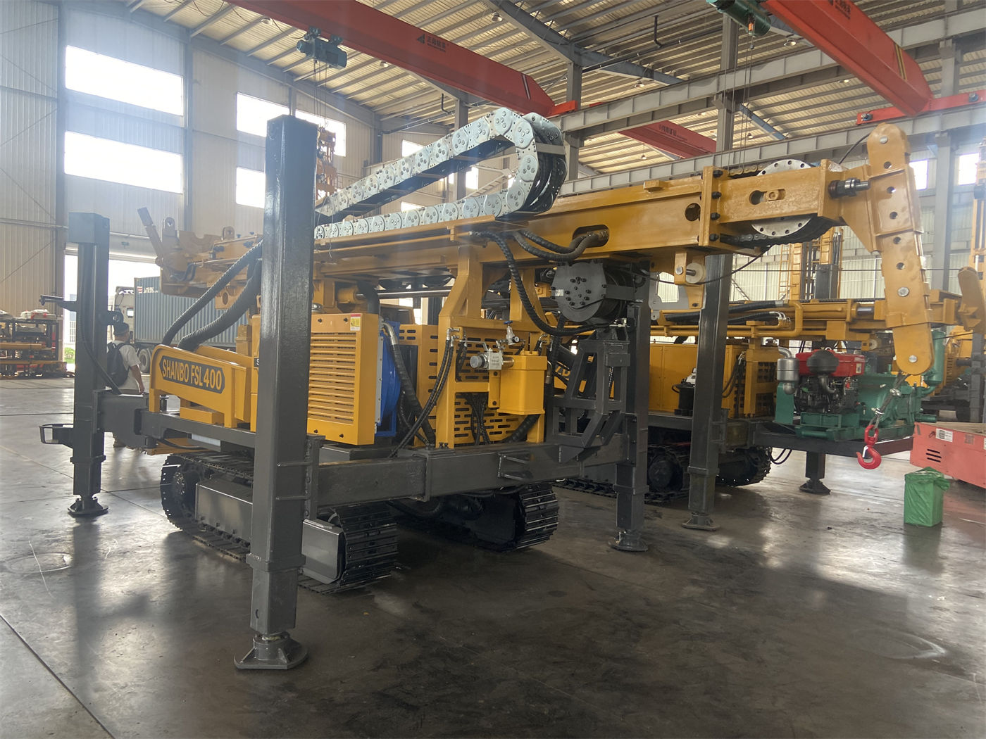 WR180E 180 Metre Küçük Paletli Su Kuyusu Sondaj Makinesi Tedariki: 28 HP Güç ve 16 T Kaldırma Kuvveti ile Sığ-Orta Derinlikteki Su Kuyusu Projelerinde Yatırım Getirisi Nasıl Hesaplanır?